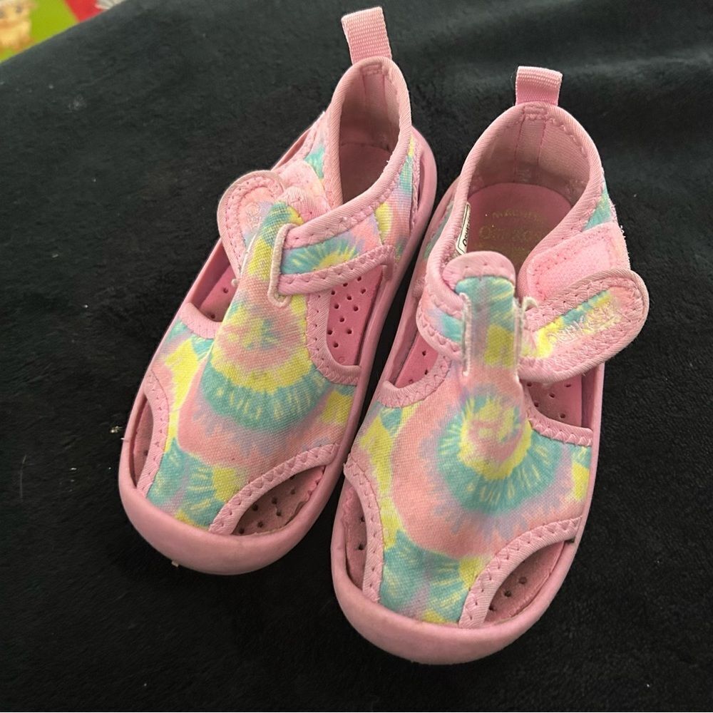 OSH KOSH pink tie dye sandals shoes kids 7